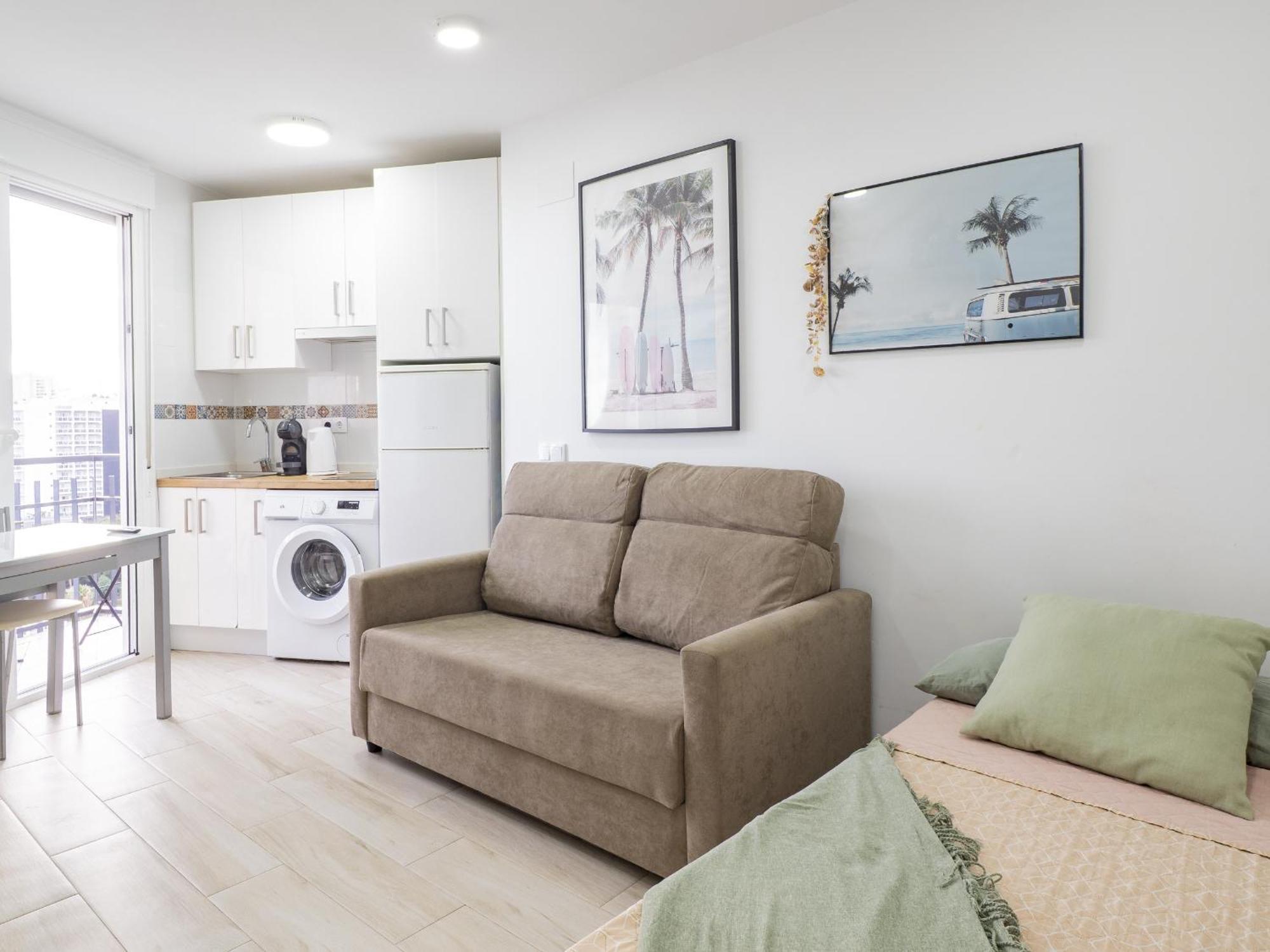 Cubo's Sea View First Line Maite Study Apartment